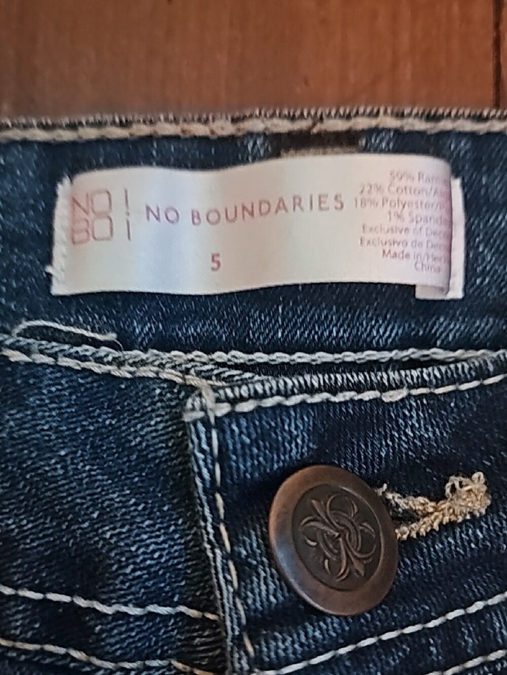 No Boundaries Dark Blue Skinny Jeans with Embroidered Back Pockets - Picture 4 of 10